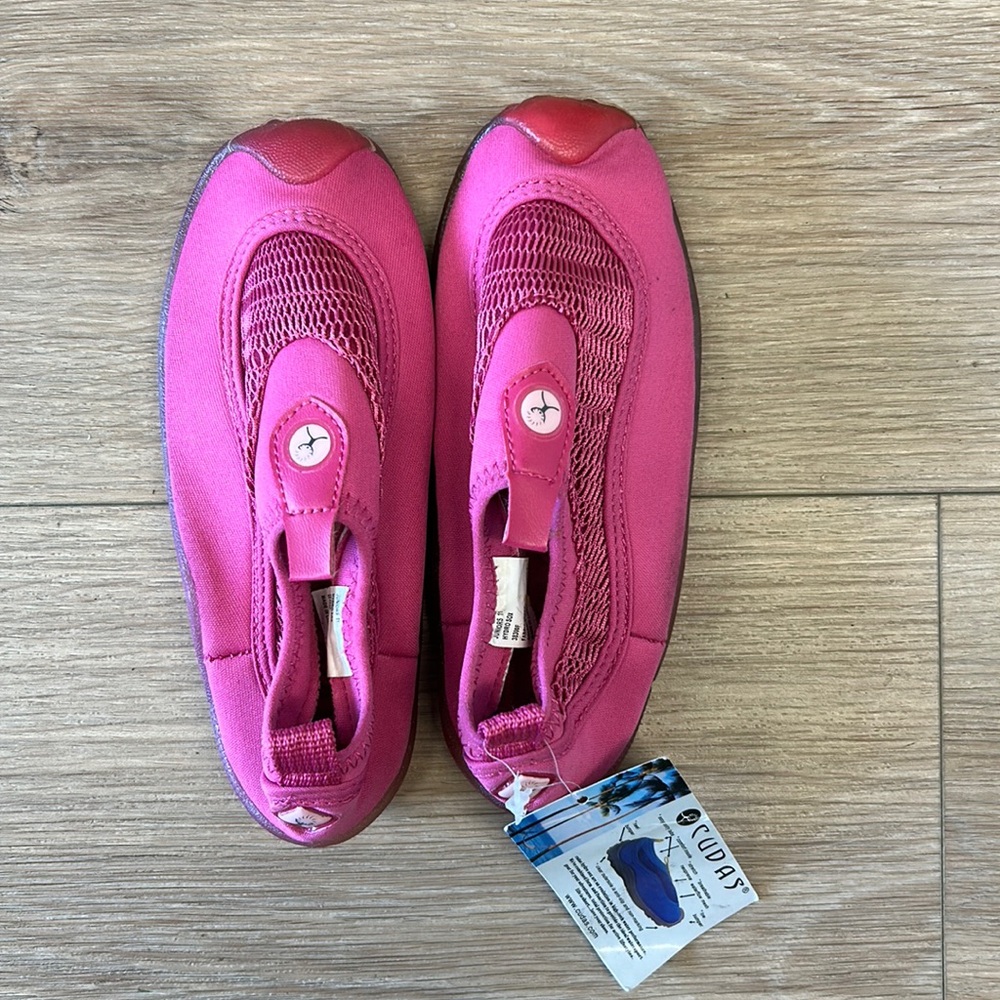 NWT CUDAS Swim Shoes Pink